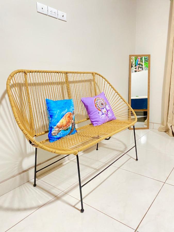 Pura Vida Apartment. 5 Min From Airport Alajuela Luaran gambar