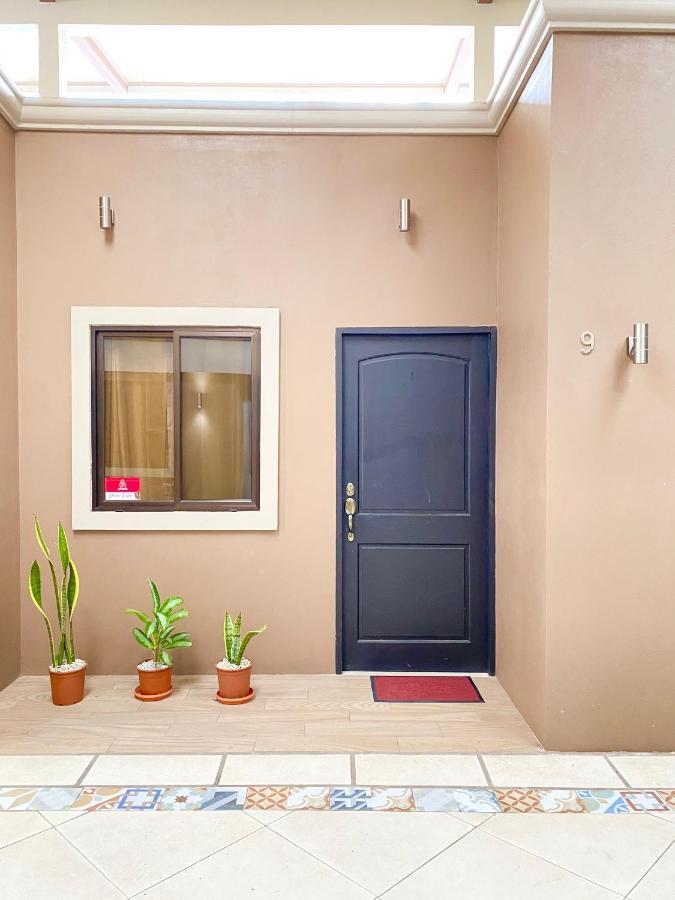 Pura Vida Apartment. 5 Min From Airport Alajuela Luaran gambar