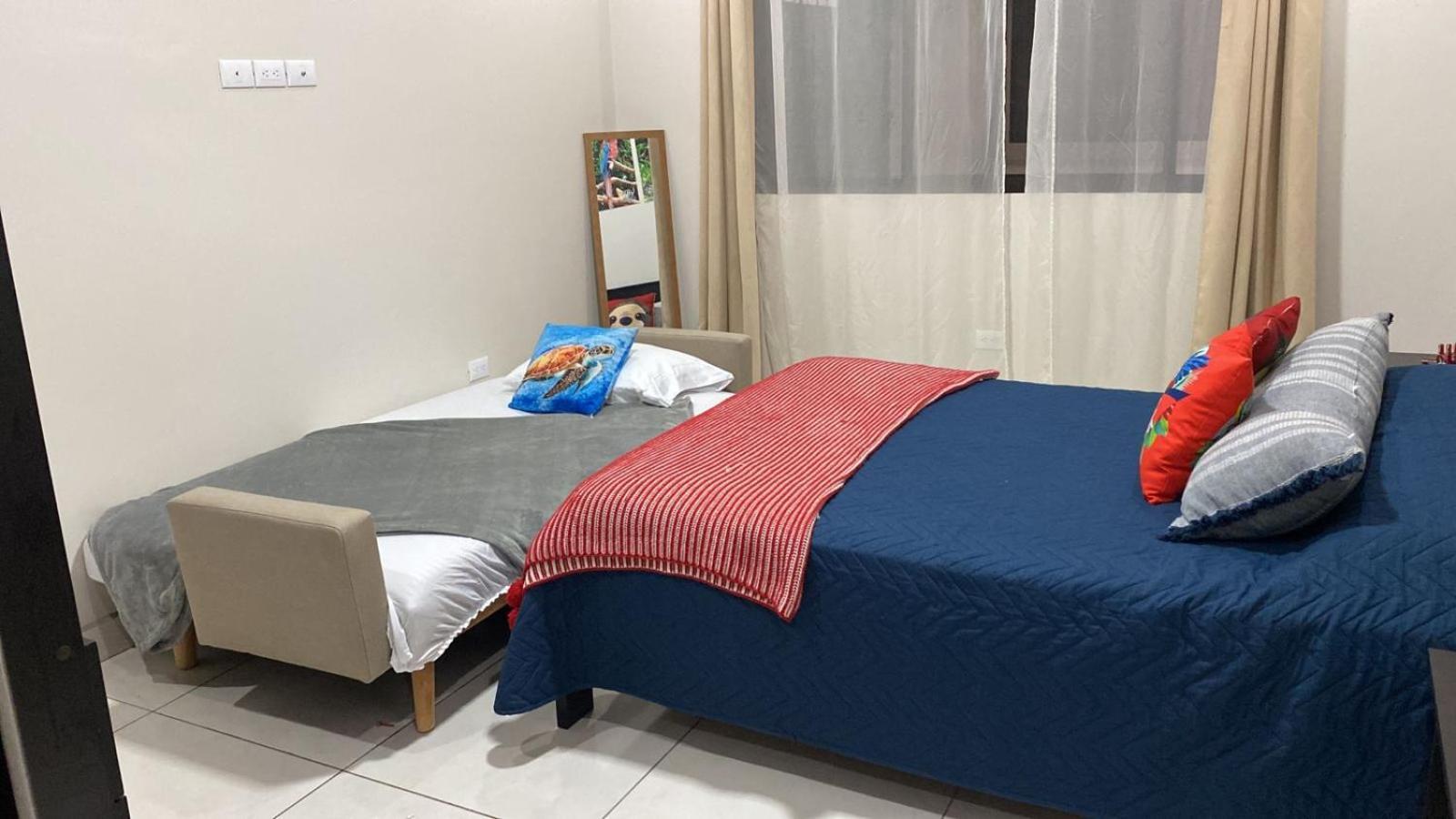 Pura Vida Apartment. 5 Min From Airport Alajuela Luaran gambar